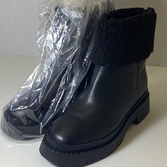 Marc Fisher LTD

Vina
Women's - Picture 7 of 12